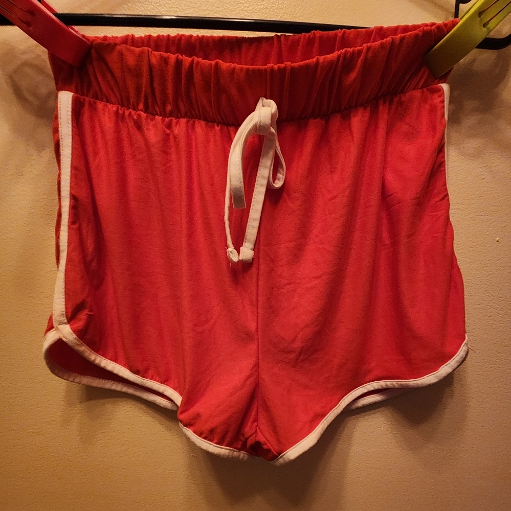Derek Heart jog shorts Size M.